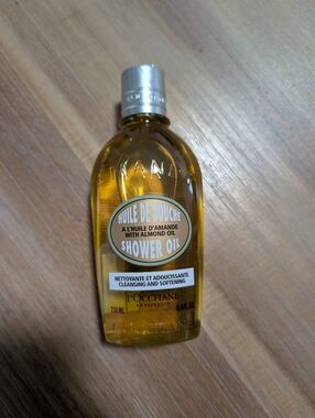L'Occitane Almond Shower Oil